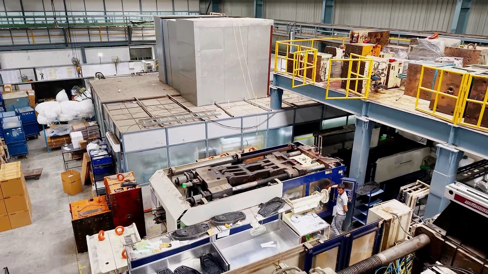 Wide view inside a Premier Plasmotec production hall